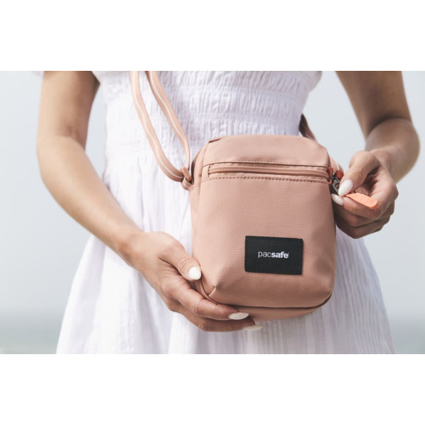 Сумка через плече антизлодій Pacsafe® GO Micro Crossbody, 4 ступені захисту